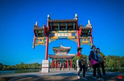 定了！避暑山莊成為全國(guó)首批覆蓋5G信號(hào)景區(qū)，智慧游覽與管理邁入新時(shí)代