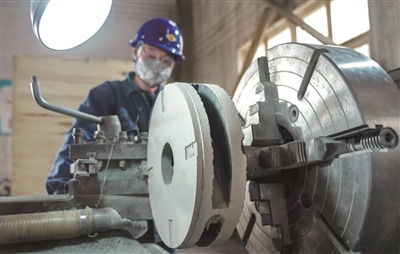 研發(fā)新型設(shè)備 有效替代進口